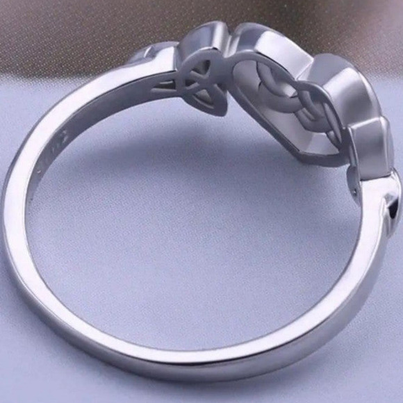 Sterling Silver Plated Celtic Knot Heart Ring - Size 6 - Picture 3 of 5